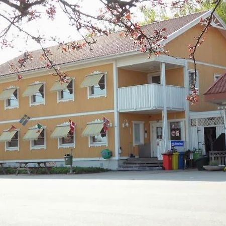 Haknaes Vandrarhem Järna Exterior foto
