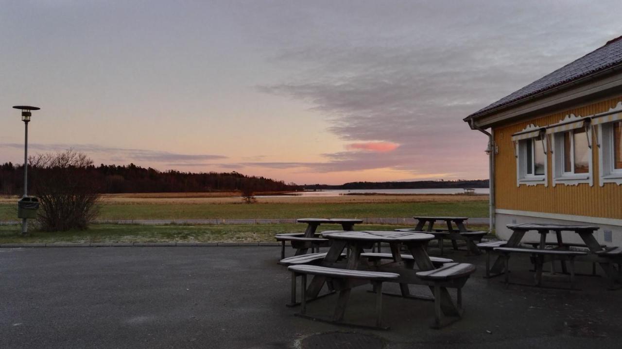 Haknaes Vandrarhem Järna Exterior foto